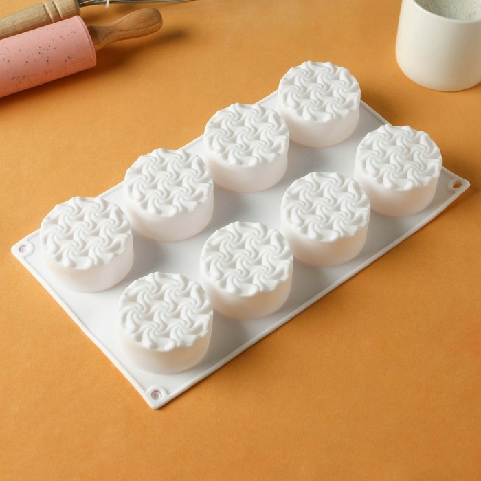 Форма для муссовых десертов и выпечки KONFINETTA «Вихрь», силикон, 26,5×17×3,5 см, 8 ячеек (d=6 см), цвет белый Форма для муссовых десертов и выпечки KONFINETTA «Вихрь», силикон, 26,5×17×3,5 см, 8 ячеек (d=6 см), цвет белый