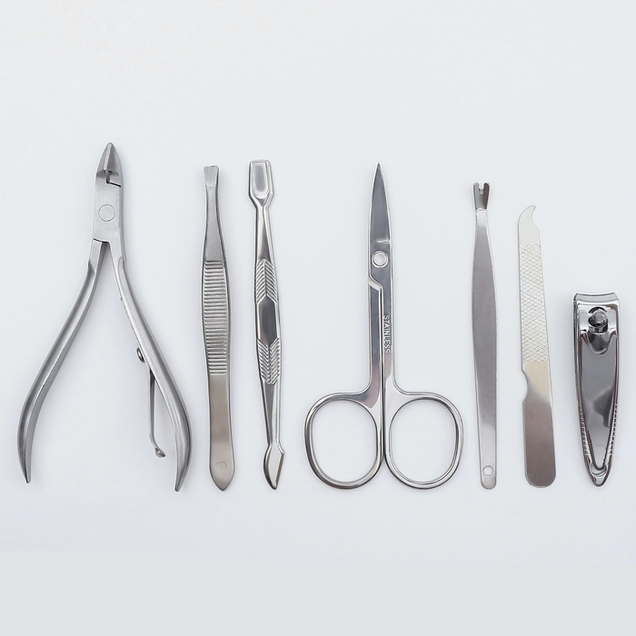 Набор маникюрный, 7 предметов, в футляре, цвет чёрный Набор маникюрный, 7 предметов, в футляре, цвет чёрный