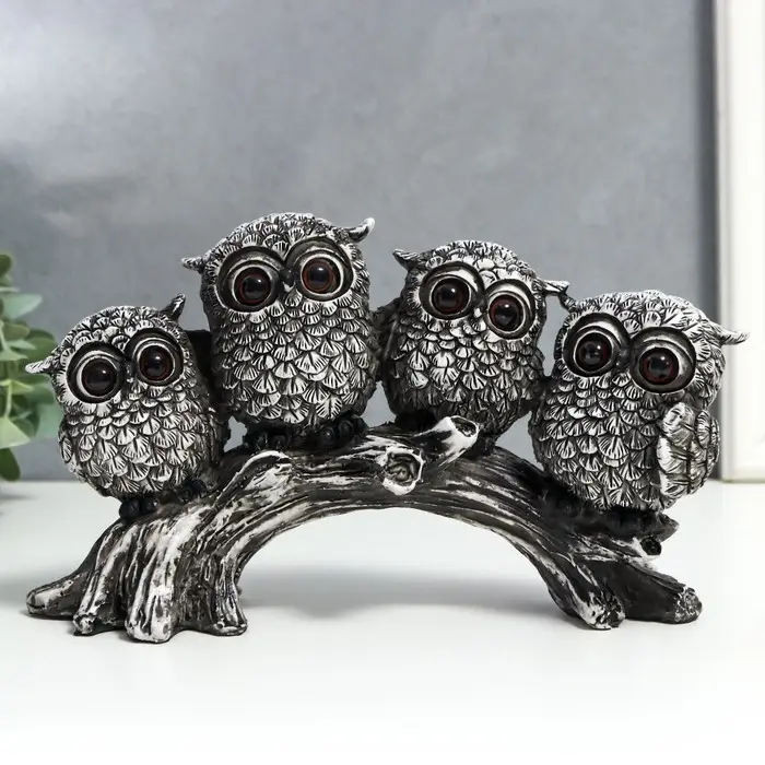 Сувенир полистоун "Четыре маленьких совёнка с большими глазами на ветке" 13х22х7 см