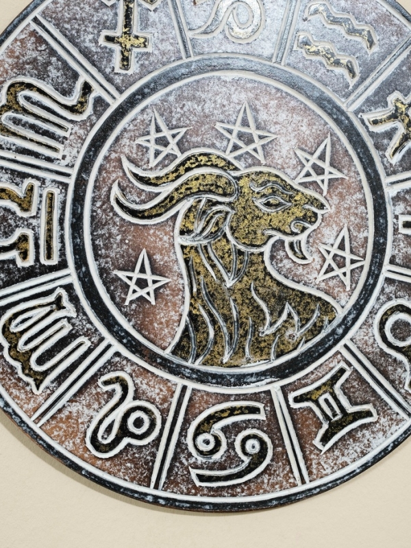 Панно резное МДФ "Козерог", 30х30х2 см