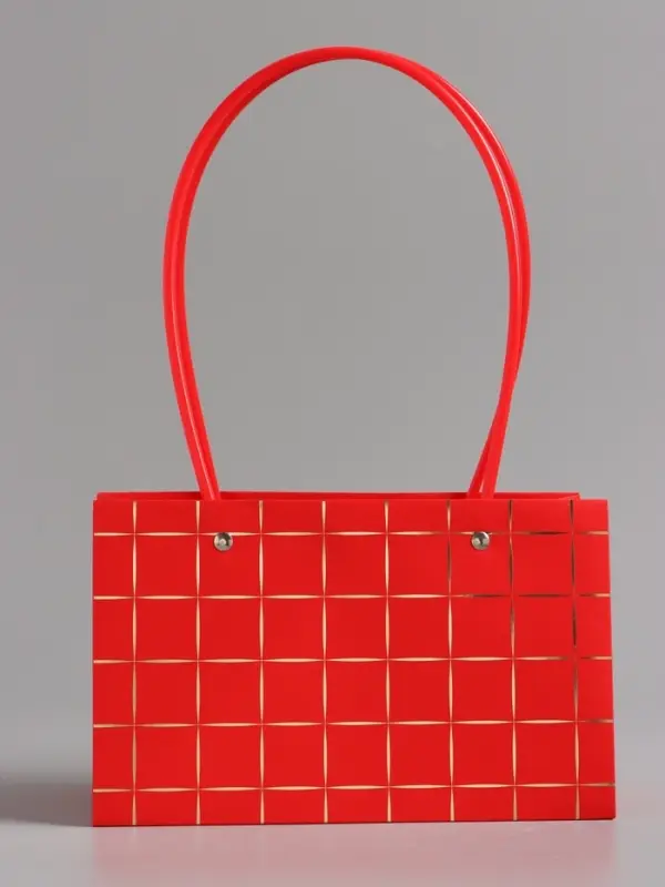 Сумка для цветов влагостойкая, красная 22x10.5x13.5±5% см Сумка для цветов влагостойкая, красная 22x10.5x13.5±5% см