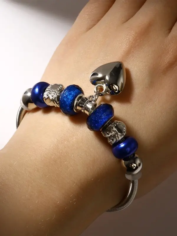 Браслет с шармами &laquo;Ассорти. Сердце&raquo;, d=6.5 см, синий в серебре