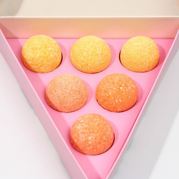 Подарочный набор косметики «С 8 Марта!», бомбочки для ванны 6 х 20 г, ЧИСТОЕ СЧАСТЬЕ