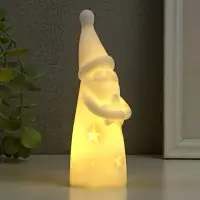 Фигурка светящаяся RISALUX «Дед Мороз со звездой» LED, 3хAG10 белый 4,8х4,8х15 см