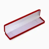 Футляр бархатный под браслет, цепочку, часы &laquo;Пенал&raquo;, 21.5&times;5&times;2.5 см, красный, вставка белая