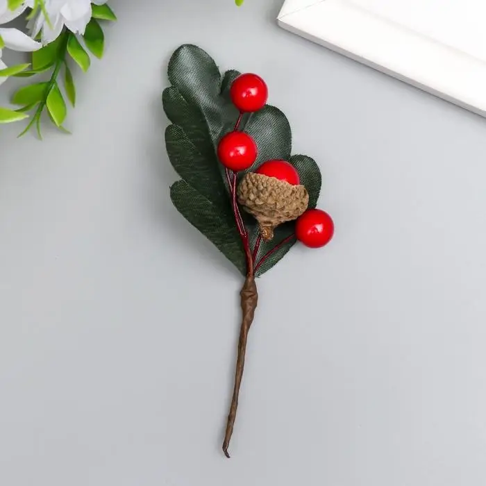 Декор для творчества Декор для творчества "3 ягодки с жёлудем" 8,5 см