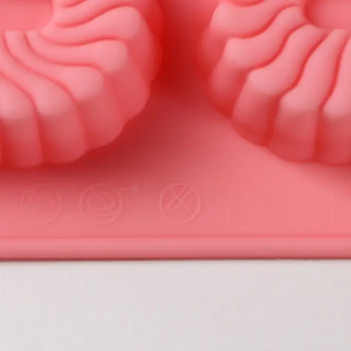 Форма для выпечки Доляна «Адель», силикон, 28×16×2 см, 8 ячеек, красная Форма для выпечки Доляна «Адель», силикон, 28×16×2 см, 8 ячеек, красная