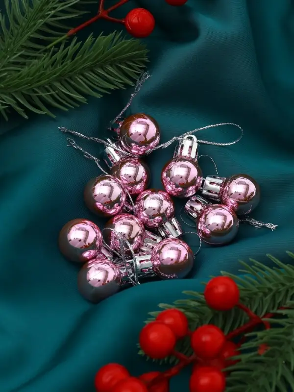 Набор украшений пластик 34 шт Набор украшений пластик 34 шт "В гостях у Деда Мороза"