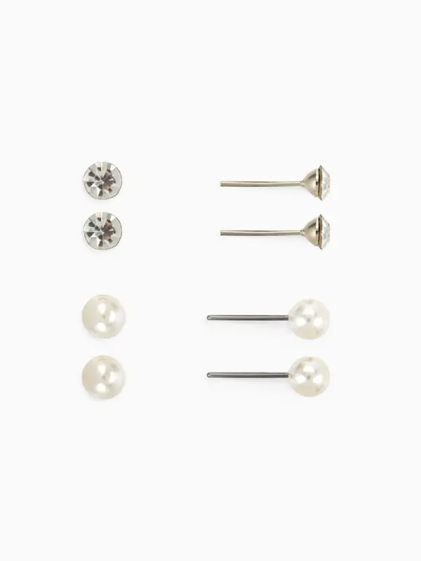 Гарнитур 5 предметов: 4 пары пусет, кулон «Гимнастка», белые в серебре, 40 см Гарнитур 5 предметов: 4 пары пусет, кулон «Гимнастка», белые в серебре, 40 см