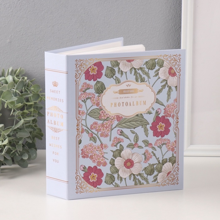 Фотоальбом на 80 фото 10х15 см Фотоальбом на 80 фото 10х15 см "Цветочный прованс" в коробке голубой 5х19х23 см