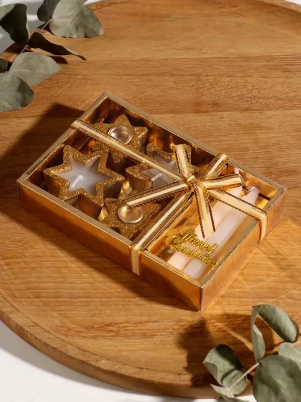 Набор свечей Набор свечей "Новогодние свечи и подсвечники" 4 шт 15х10х2,7 см