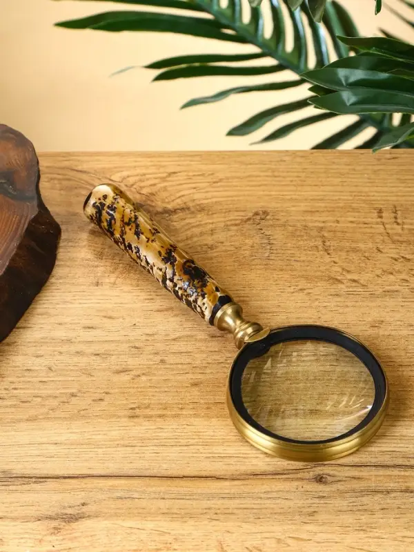 Лупа  Лупа "Шерлок" латунь, смола 7,5х7,5х20 см