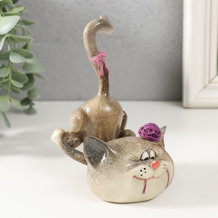 Сувенир полистоун лак Сувенир полистоун лак "Кошечка играет с клубком" 9,5х8х12,5 см