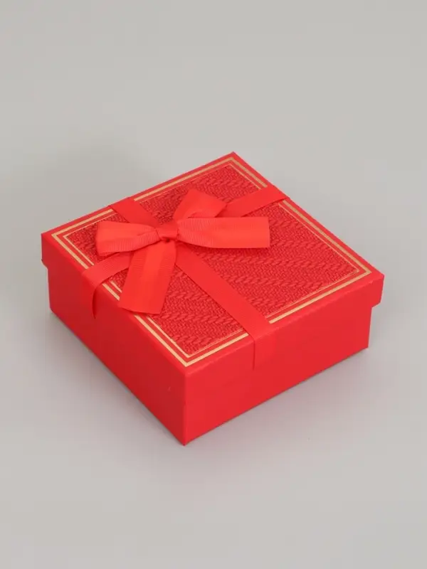 Набор подарочных коробок 3 в 1, 19&times;19&times;9.5 см, 17&times;17&times;8 см, 15&times;15&times;6.5 см