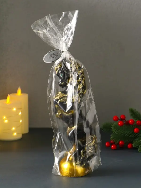 Свеча новогодняя "Конь на дыбах" чёрный 9х6,2х25,5 см