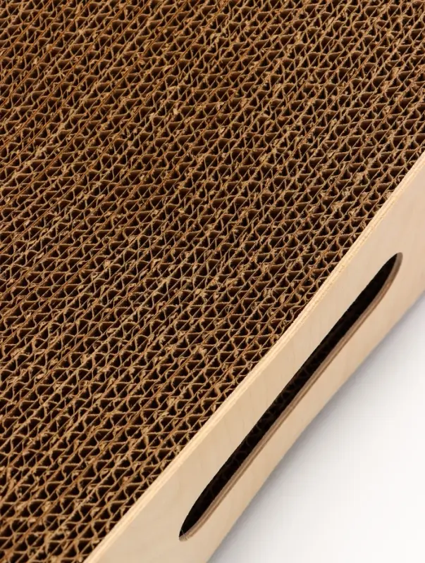 Когтеточка-лежанка картон "Зверьё Моё" ВОСЬМЕРКА средняя с игрушкой 53 х 21 х 16 см