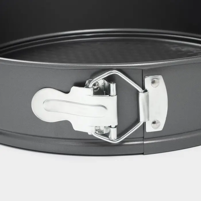 Набор форм для выпечки Доляна &laquo;Элин. Круг&raquo;, 3 предмета: d=24/26/28 см, съёмное дно, антипригарное покрытие, чёрный