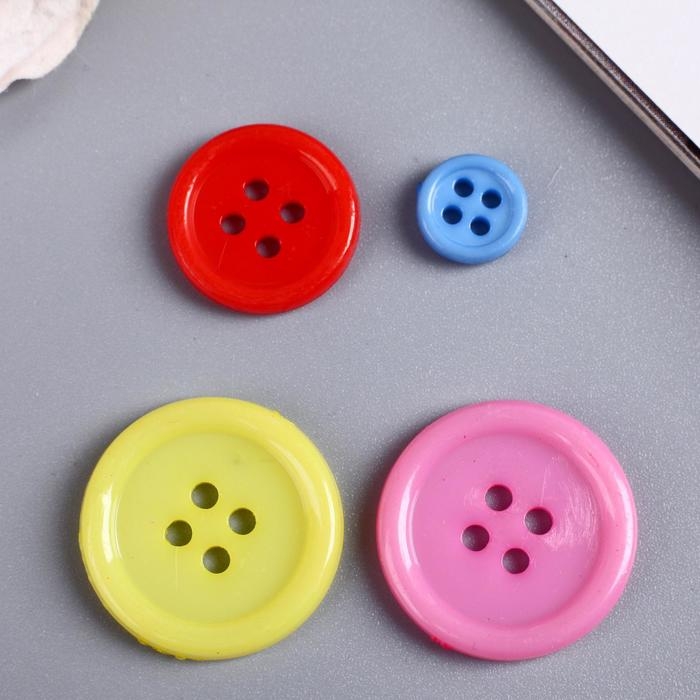Набор пуговиц декоративные пластик Набор пуговиц декоративные пластик "Цветные"