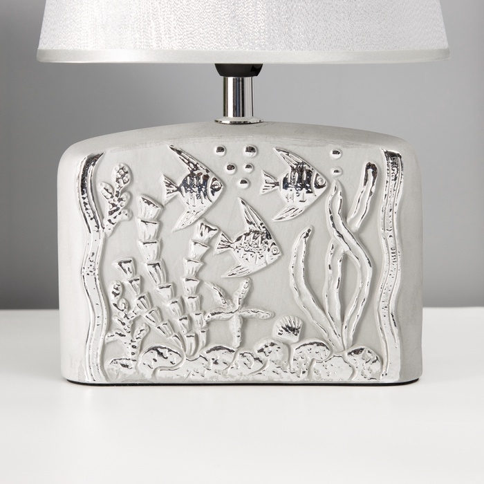 Настольная лампа с абажуром RISALUX «Океан», Е14, 40 Вт, серебро, 20×15×30 см Настольная лампа с абажуром RISALUX «Океан», Е14, 40 Вт, серебро, 20×15×30 см