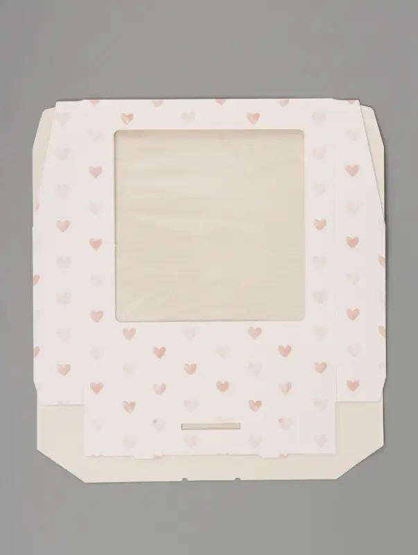 Коробка подарочная складная &laquo;Сердце&raquo;, 20&times;20&times;4 см, с окном
