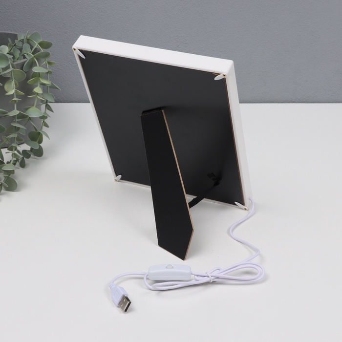 Фоторамка пластик на 2 фото 6х8,5 и 9х13 см Фоторамка пластик на 2 фото 6х8,5 и 9х13 см "Яркие моменты" свет от USB, серебро 18х2х23 см 107050