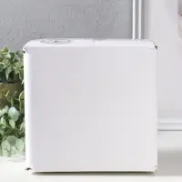 Сувенир полистоун лак "Лягуха показывает средний палец, в кресле" крутится 13х8,7х14 см