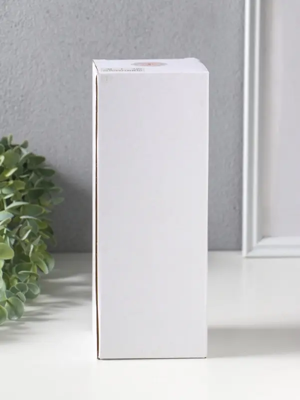 Сувенир полистоун свет "Зайка в льняном платье на шаре" 2хLR44 8,5х8,5х26 см