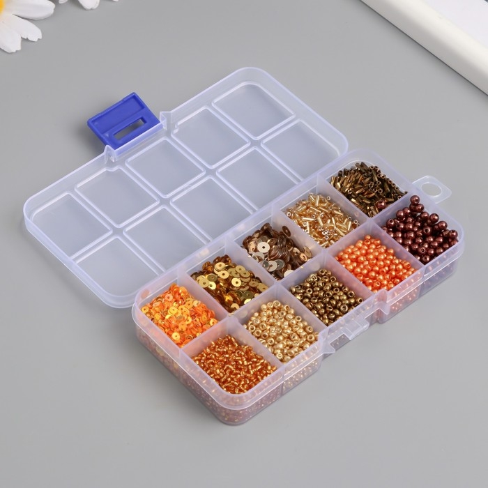 Бисер стекло 8/0, 12/0 в шкатулке  Бисер стекло 8/0, 12/0 в шкатулке "Золото" бусины, стеклярус и пайетки 13х6,5х2,3 см