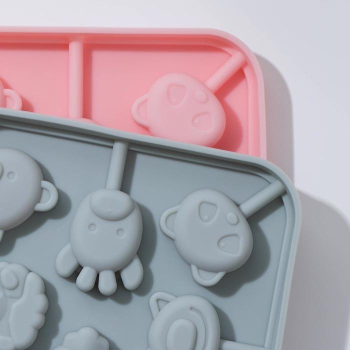 Форма для леденцов «Зверята», силикон, 14×14×1,4 см, 8 ячеек, с палочками, цвет МИКС Форма для леденцов «Зверята», силикон, 14×14×1,4 см, 8 ячеек, с палочками, цвет МИКС