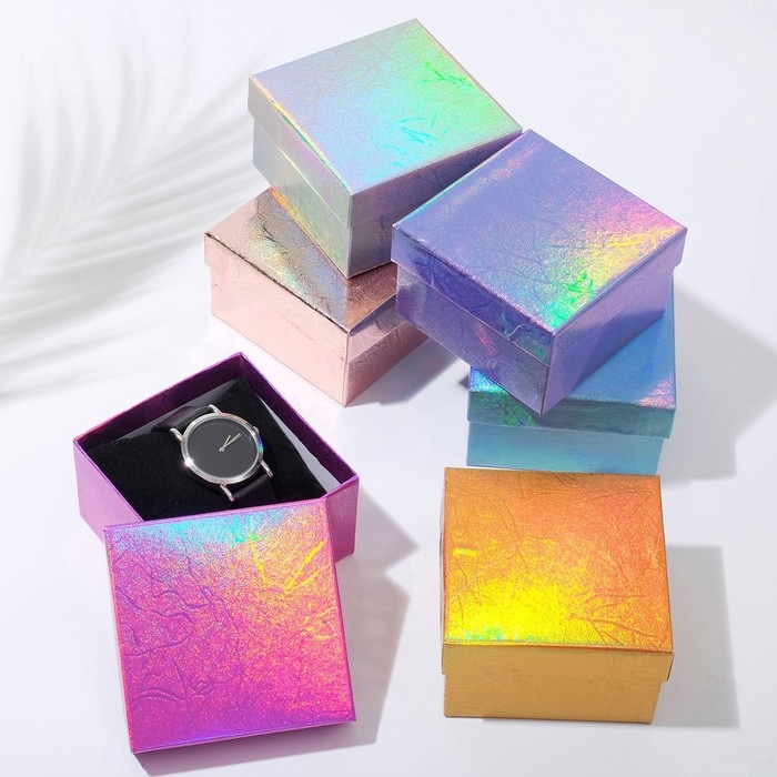 Коробочка подарочная под браслет/часы «Голография», 9×9 (размер полезной части 8,2×8,2 см), цвет МИКС Коробочка подарочная под браслет/часы «Голография», 9×9 (размер полезной части 8,2×8,2 см), цвет МИКС