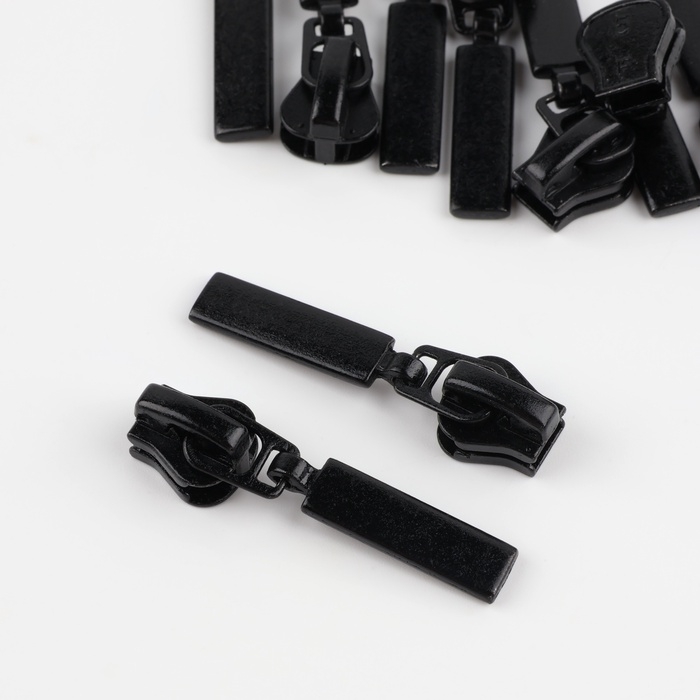 Бегунок автоматический для молнии «Трактор», №5, 10 шт, цвет чёрный Бегунок автоматический для молнии «Трактор», №5, 10 шт, цвет чёрный