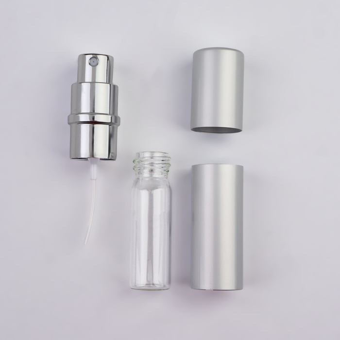 Флакон для парфюма, с распылителем, 10 мл, цвет серебристый Флакон для парфюма, с распылителем, 10 мл, цвет серебристый