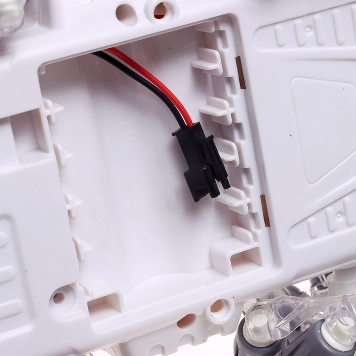 Машинка радиоуправляемая «Танк», аккумулятор, на пульте управления, стрельба: мыльные пузыри Машинка радиоуправляемая «Танк», аккумулятор, на пульте управления, стрельба: мыльные пузыри