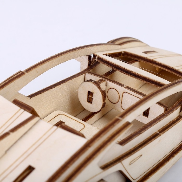 Конструктор из дерева «Спортивная машина», 19,1х8,1х5,8 см, в комплекте краски, кисточка и наждачная бумага Конструктор из дерева «Спортивная машина», 19,1х8,1х5,8 см, в комплекте краски, кисточка и наждачная бумага