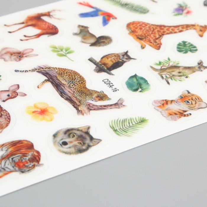 Наклейка пластик Наклейка пластик "Дикие животные" МИКС 10х21,5 см