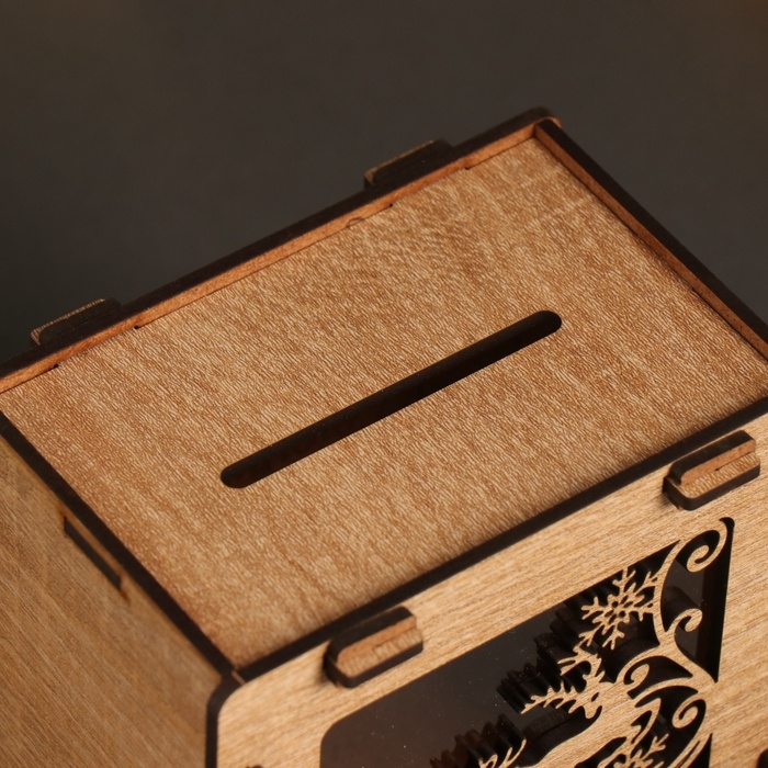 Новогодняя копилка  Новогодняя копилка "Олени" 12х12х9 см