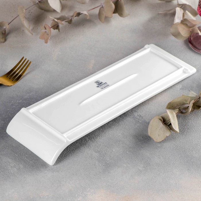 Блюдо фарфоровое Wilmax, 30,5×9,5 см, цвет белый Блюдо фарфоровое Wilmax, 30,5×9,5 см, цвет белый