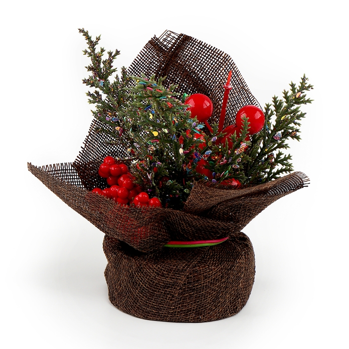 Новогодняя композиция «Веточки с рябиной и шишками» 12 × 12 × 18 см Новогодняя композиция «Веточки с рябиной и шишками» 12 × 12 × 18 см