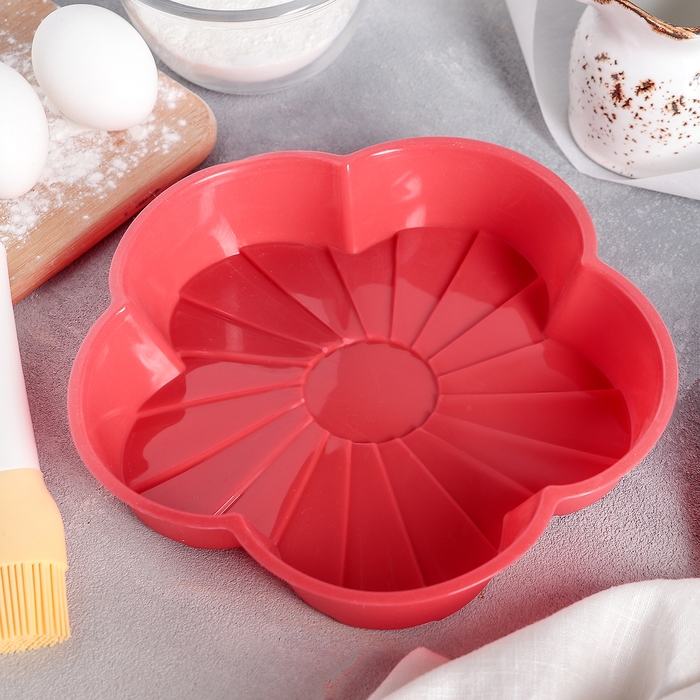 Форма для выпечки Доляна &laquo;Цветок&raquo;, силикон, 20&times;20&times;4 см, цвет красный