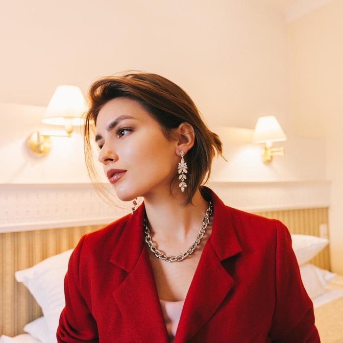 Серьги висячие со стразами «Ажур» весеннее настроение, цвет белый в серебре, 7 см Серьги висячие со стразами «Ажур» весеннее настроение, цвет белый в серебре, 7 см