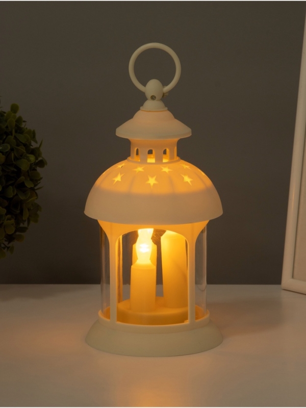 Светодиодная свеча в подсвечнике RISALUX «Свечи в звездах», LED-ночник, 1.5 Вт, 3×ААА, 12×12×23 см