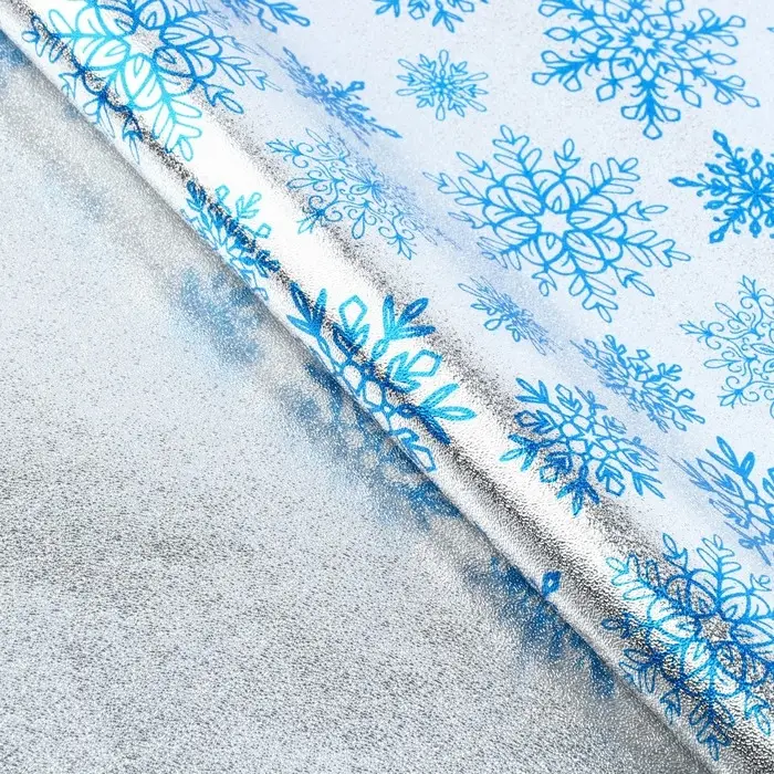 Плёнка упаковочная на Новый год фольгированная «Снежинки», 70 х 50 см Плёнка упаковочная на Новый год фольгированная «Снежинки», 70 х 50 см