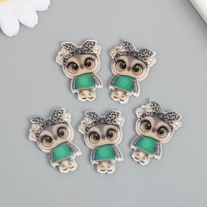 Декор для творчества акрил "Совушка в зелёном платье в бандане" 2,5х3,4 см