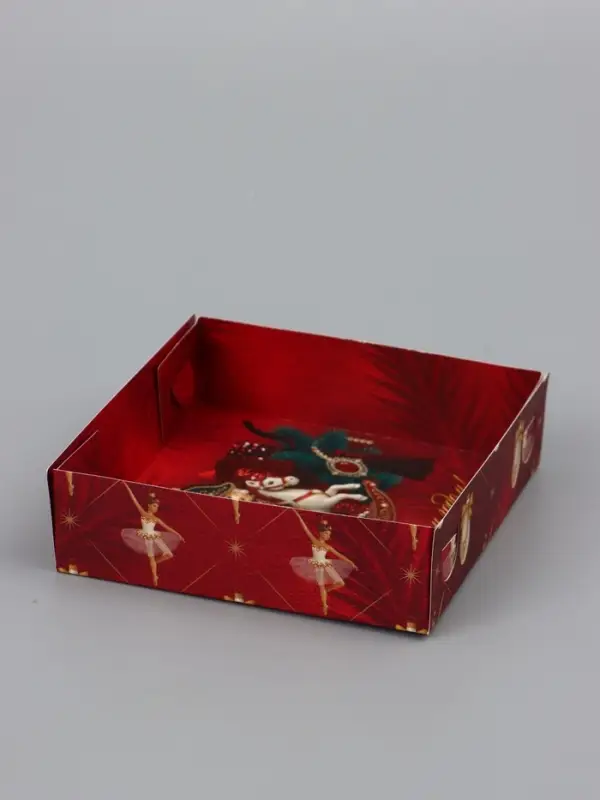 Коробка для макарун &laquo;Щелкунчик&raquo;, 12 &times; 12 &times; 3 см