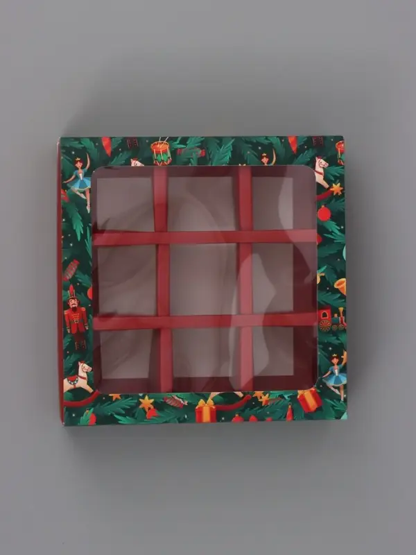 Коробка подарочная для 9 конфет &laquo;Игрушки&raquo; 14.5&times;14.5&times;3.5 см