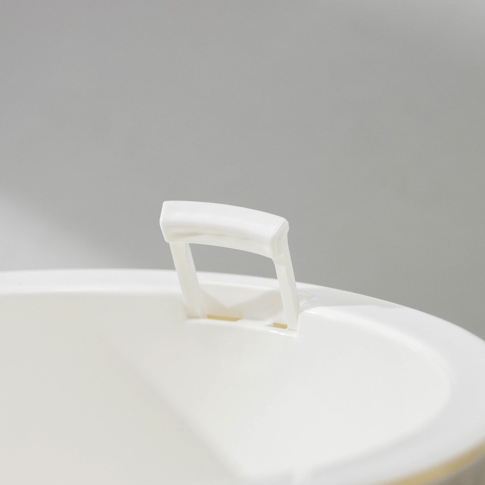 Кашпо для цветов со вставкой «Вдохновение», 1,6 л, d=16 см, h=13,5 см, белое