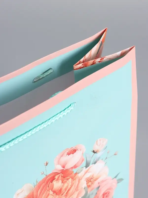 Пакет подарочный ламинированный "Подарок" 26 х 12 х 32 см