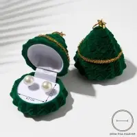 Футляр под серьги, кольцо &laquo;Новогодняя ёлочка&raquo;, бархатный, 5.9&times;6.2&times;6.2 см, зелёный, золотой