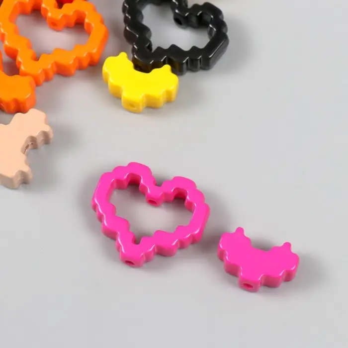 Бусина для творчества пластик "Сердце-конструктор" МИКС 2,9х2,5х0,9 см