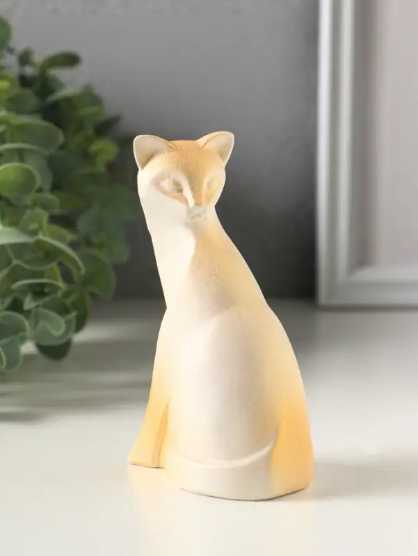Фигурка гипс &laquo;Кошечка геометрия&raquo;, 10.5 см, белая с позолотой